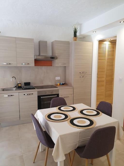Appartement 30 M De La Plage Grimaud Exterior photo